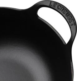 Le Creuset Wokpan / Balti Dish - Mat Zwart - ø 24 Cm / 2.7 Liter - Geëmailleerde Anti-aanbaklaag -Keukengerei Winkel 1134x1200 3