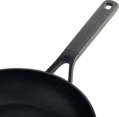 KitchenAid Classic Forged Aluminium Wok ø28cm - Zwart - Inductie - Anti-aanbak -Keukengerei Winkel 1200x1170 4