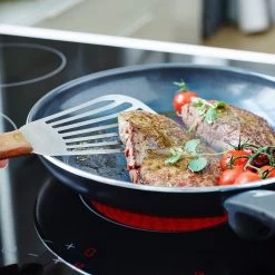 GreenPan Cambridge Hapjespan Met Deksel 24cm - Zwart - Inductie - PFAS-vrij -Keukengerei Winkel 1200x1199 9