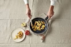 Demeyere Alu Cosi 3 Koekenpan - Ceraforce - 24 Cm - PTFE-vrij -Keukengerei Winkel 1200x800 5