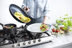 GreenPan Memphis Hapjespan 28cm - Zwart - Inductie - PFAS-vrij 30 GreenPan Memphis Hapjespan 28cm - Zwart - Inductie - PFAS-vrij -Keukengerei Winkel 1200x800 94