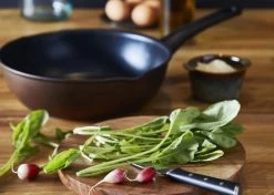 Tefal Resource Wokpan - Ø 28 Cm - Duurzaam -Keukengerei Winkel 1200x857