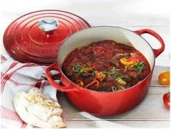 Le Creuset Signature Braadpan - 4,2 L - 24 Cm - Kersenrood -Keukengerei Winkel 1200x909