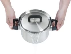BK Flow Cool Pannenset - 4-delig – RVS Deksels - Veilig Afgietsysteem - Geschikt Voor Alle Warmtebronnen -Keukengerei Winkel 1200x912